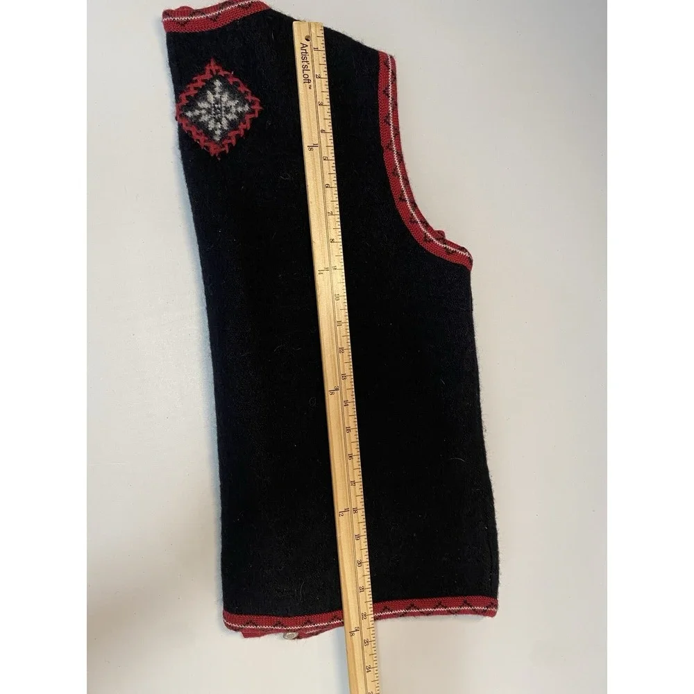 Vintage Woolrich Womens Wool Vest Size Medium Christmas Holidays Snowflakes Ski